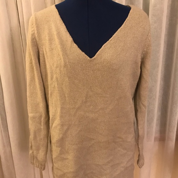 Tan sweater - Picture 1 of 3